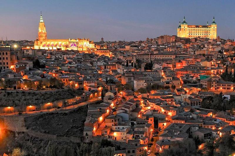 Toledo Ciudad De Las Tres Culturas , Un Lugar Para Disfrutar Todas Las Familias Con Sus Hijos " Desayuno Incluido" Villamiel de Toledo Esterno foto